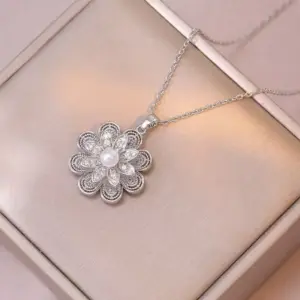 X1868 Steel Flower Necklace