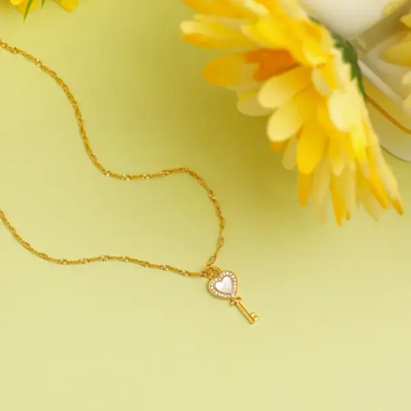 Wholesale 304 Stainless Steel Copper 18K Gold Plated Chain Heart Shape Key White Shell Zircon Pendant Necklace