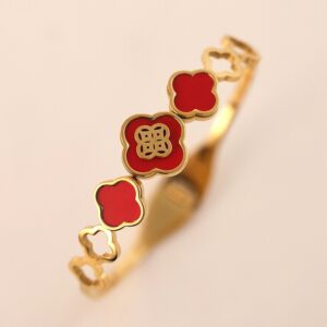 Window flower four leaf clover red
