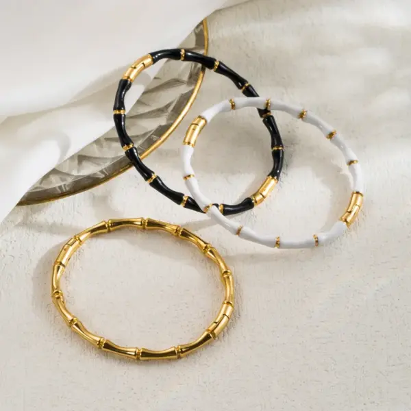 Wholesale 304 Stainless Steel Color Block Vacuum Plating Golden Plated Modern Style Simple Style Enamel Bangle