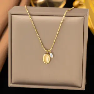 1 [Ah1069] Pearl Oval Necklace / Gold