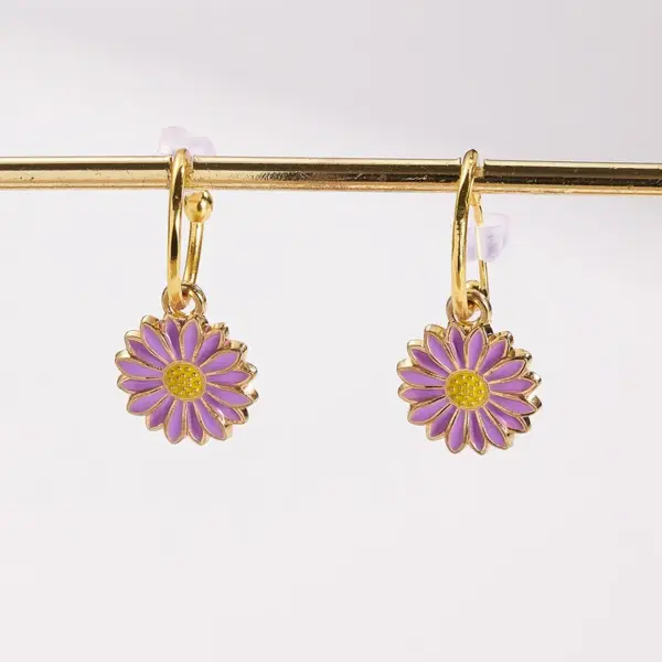 Wholesale Fashionable Plated Flower Earrings Color Preservation Drop Oil Polished Copper Casual Modern Minimalist Style