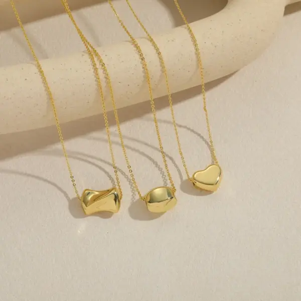 Wholesale New Fashion Simple Geometric Smooth Daily Versatile Petite Heart-Shaped 14K Gold-Plated Collarbone Chain Women's Necklace