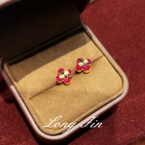 E521 four leaves autumn gold red corundum stud earrings