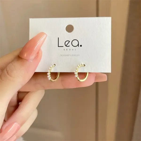 Wholesale Simple Style Geometric Alloy Plating Inlay Artificial Pearls Women's Hoop Earrings