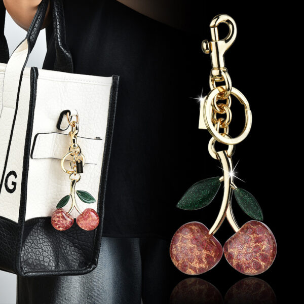 Wholesaletrade wholesale crystal red cherry key chain bag pendant car key chain fruit pendant