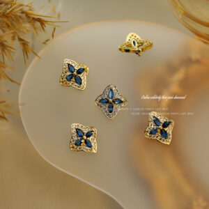 Single sapphire blue zircon four-leaf clover-gold #20