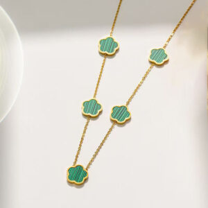 Green shell necklace