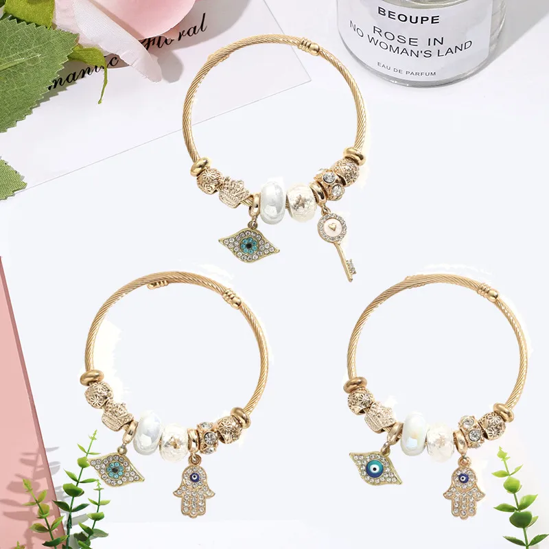 Wholesale Yunhui DIY Stainless Steel Gold Handmade Bracelet With Diamond Key Pendant Crystal Beads For Women Adjustable Clasp