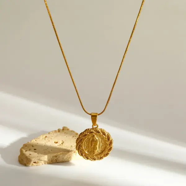 Wholesale Electroplated Portrait Pendant Necklace For Women With 18K Gold Plated Stainless Steel And Zircon, PVD Coated Snake Chain