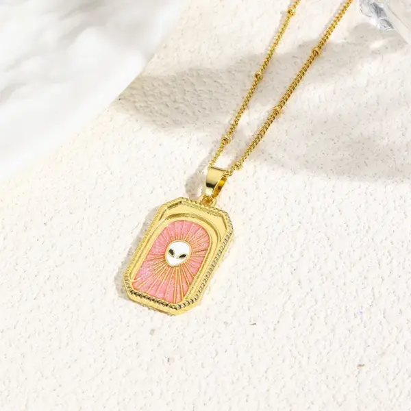 oly-6f9a31d60ed0ee3d80944fcbfd1902a8 Wholesale Handmade Alien Pendant Necklace With Golden Plated Copper And Water Plating, Featuring Ball Chain, Sibling Suit Design