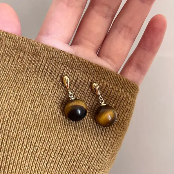 Wholesale Retro Brown Ball Earrings Women's Elegant Style Round Ball Studs Autumn Winter Fashion Jewelry Copper Material Simple Design