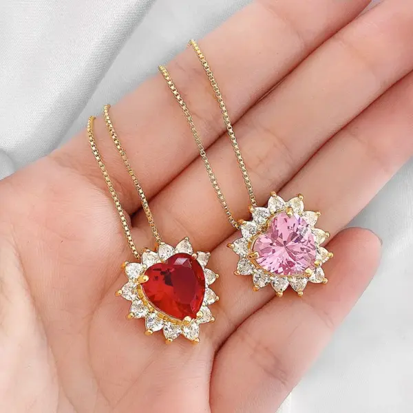 Wholesale 1 Piece Elegant Luxurious Shiny Heart Shape Polishing Plating Inlay Copper Zircon Pendant Necklace