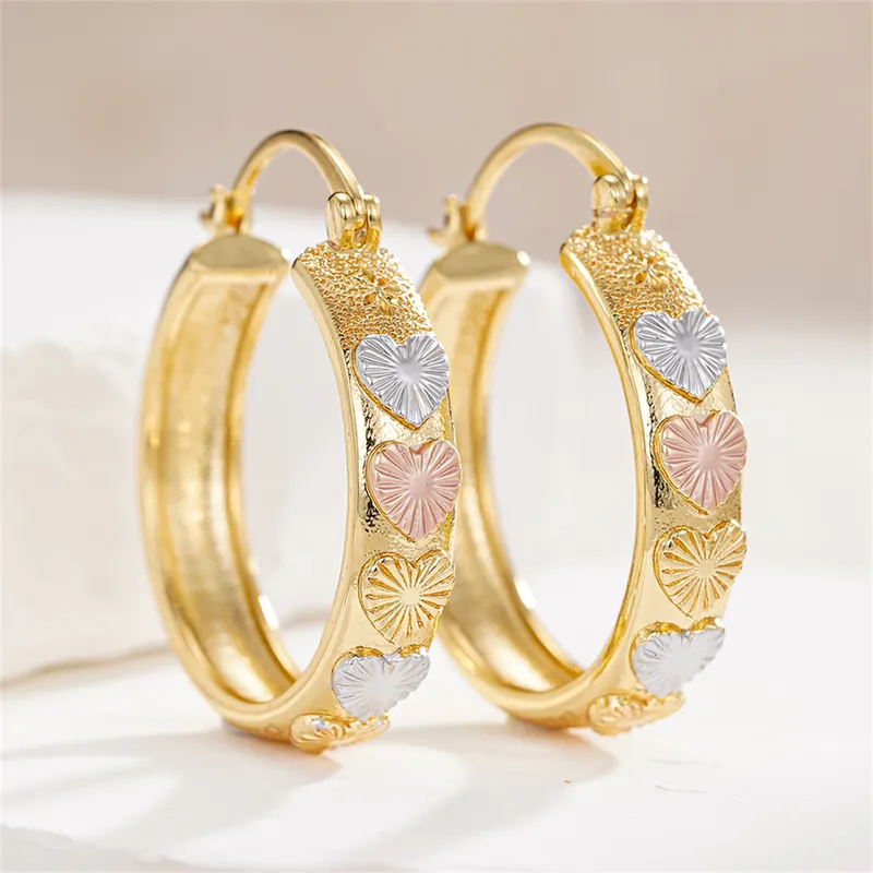 Wholesale Three-dimensional Heart Shape Earrings For Women In Copper With KC Golden Water Plating And 0.03µm Thickness