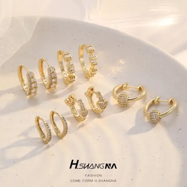 Wholesale Heart Shape Earrings For Women With 925 Sterling Silver Posts, Copper Base, And 14K Real Gold Plated Finish Featuring Zircon Inlay