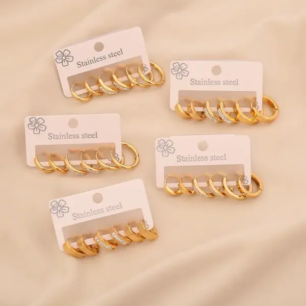 Wholesale 3 Pairs Of Rhinestone Plain Hoop Earrings, Light Luxury Titanium Steel Studs, High-End Versatile 304 Stainless Steel Vacuum Electroplated (Fired) 18K Real Gold Plated Elegant Earrings