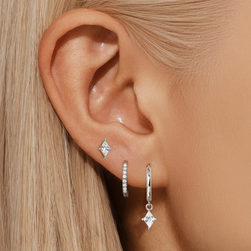 Wholesale Unisex Rhombus Stud Earrings With Electroplated Copper Posts And Zircon Inlay