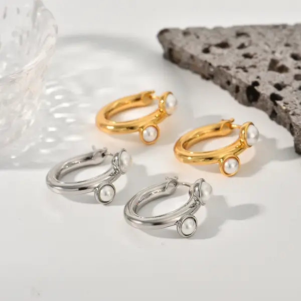 Wholesale Three-dimensional Geometric Earrings For Women, Electroplated Copper With Golden Plated Finish And Artificial Pearl Inlay