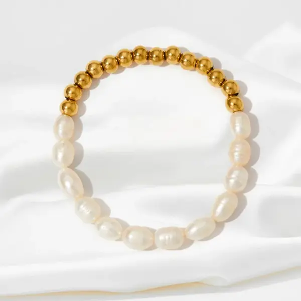 Wholesale PVD Coated Real Gold Plated 16K White Plating Geometric Heart Shape 304 Stainless Steel Casual Modern Style Waterproof Non Tarnish Bracelets