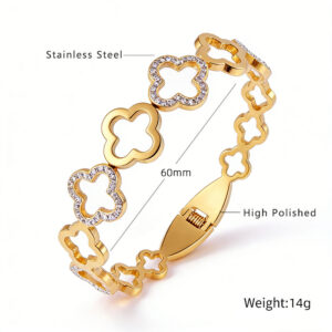 Four-leaf clover diamond bracelet