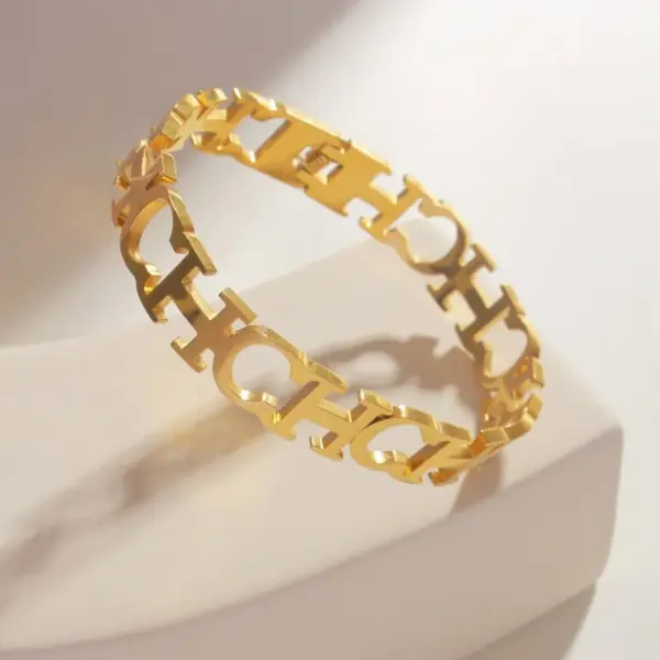oly-71e157ff6f17b6133597f128de887d6c Wholesale Ion Plating (IP) Real Gold Plated 18K Gold Letter 304 Stainless Steel Elegant Luxurious Modern Style Waterproof Non Tarnish Jewelry Set
