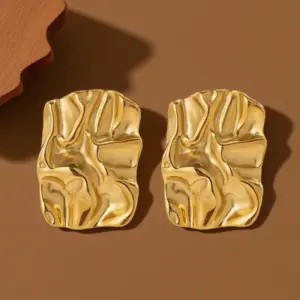 E073-Square Pleated-earrings- Gold
