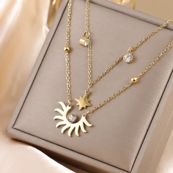 Wholesale 205 Double Layer Stacked Necklace Butterfly Star Four-Leaf Flower Simple 18K Gold Plated