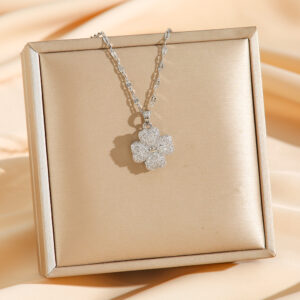 8017 silver rotating four-leaf clover