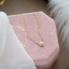 Wholesale  States wholesale Daisy necklace women's clavicle chain simple sunflower sweater chain cold wind Valentine's Day