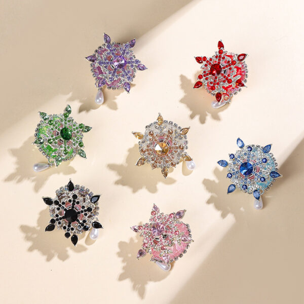 oly-732a07318a62e03b4a29b21d3c444486 Wholesale Nepal snowflake conversion acrylic heavy industry straight hole beads DIY mobile phone chain key chain bag chain accessories