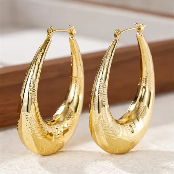 Wholesale Three-dimensional Geometric Earrings For Women In Copper With KC Golden Water Plating And 0.03µm Thickness
