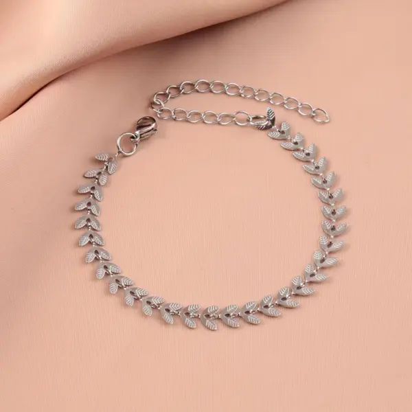 Wholesale Simple Style Leaf 304 Stainless Steel 18K Gold Plated Bracelets In Bulk