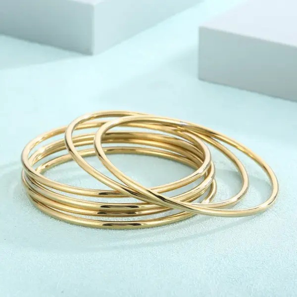 Wholesale 304 Stainless Steel Solid Color Electroplating 18k Gold Plating Formal Waterproof Non Tarnish Bangle