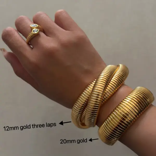Wholesale Basic Simple Style Solid Color 304 Stainless Steel 18K Gold Plated Bangle In Bulk