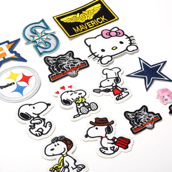 Wholesale embroidered embroidered cloth stickers cute cartoon patch five-pointed star puppy bag shoes decorative decals