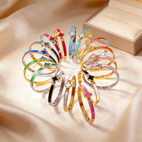 Wholesale Stainless steel colorfast jewelry, titanium steel four-leaf clover bracelet