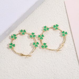oly-7580aeeaeba5a664b9eb2d4e37c02fcd Wholesale fashionable elegant Clover dripping oil exaggerated earrings