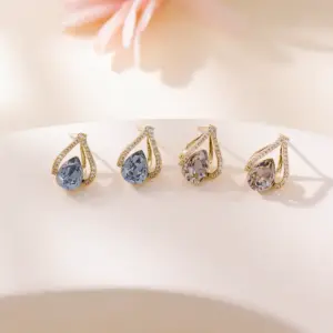 Wholesale Elegant Geometric Heart Zircon New Style Fashionable Versatile Lightweight Luxury Earrings Cross Pattern Polished Finish