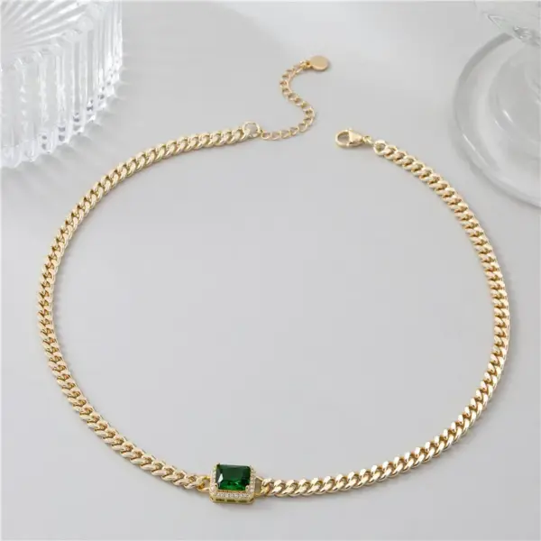 Wholesale Geometric Cuban Chain Link Necklace In Copper With Zircon Inlay Featuring Artificial Crystal Pendant For Unisex