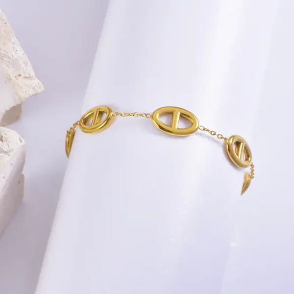 Wholesale Luxurious Oval Sweater Chain Necklace For Women, 3 Pieces Set