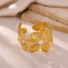 Wholesale Vintage Stainless Steel Women's Bracelet Four-Leaf Clover Petal Design High-Quality Jewelry Accessory