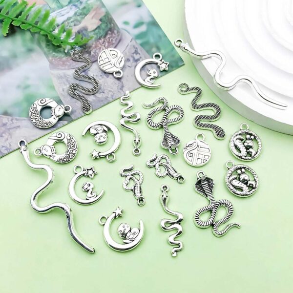 oly-780fb7c6c40728e655c209695579c083 Wholesale Mix 20 Ancient Silver Retro Zodiac Snake Zinc Alloy Pendant Handmade DIY Bracelet Keychain Jewelry Accessories