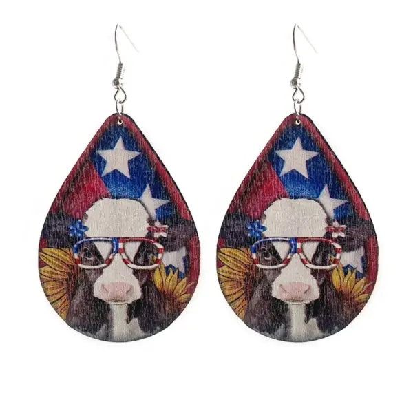 Wholesale Fun Design Wooden Animal Earrings Patriotic Farm Pig Dog Cow Wooden Studs Unique Style Jewelry Accessories