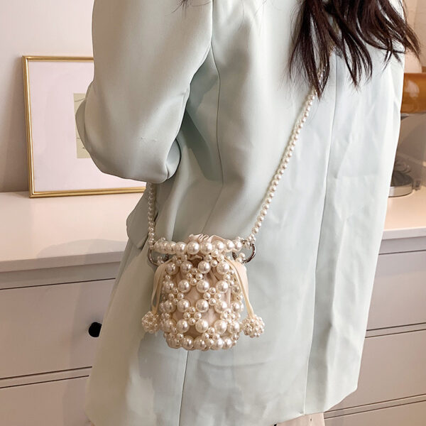 oly-788a727d76a061ac28365ee8de31865c Wholesale Fresh and Sweet Pearl Woven Small Bag Women's Fashion Stylish Handbag Fairy Crossbody Women's Bag