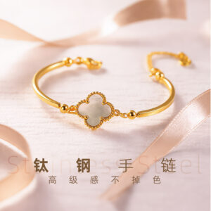 Wholesale Stainless steel double-sided four-leaf clover bracelet, stainless steel jewelry, titanium steel bracelet