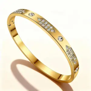 52-C--4 Gold Diamond-embellished Bracelet