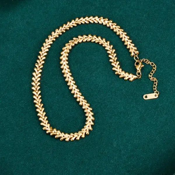 oly-798b1fdd121808019b9e22db352672db Wholesale PVD Coated Real Gold Plated 18K Gold Heart 304 Stainless Steel Waterproof Non Tarnish 304 Stainless Steel Necklace