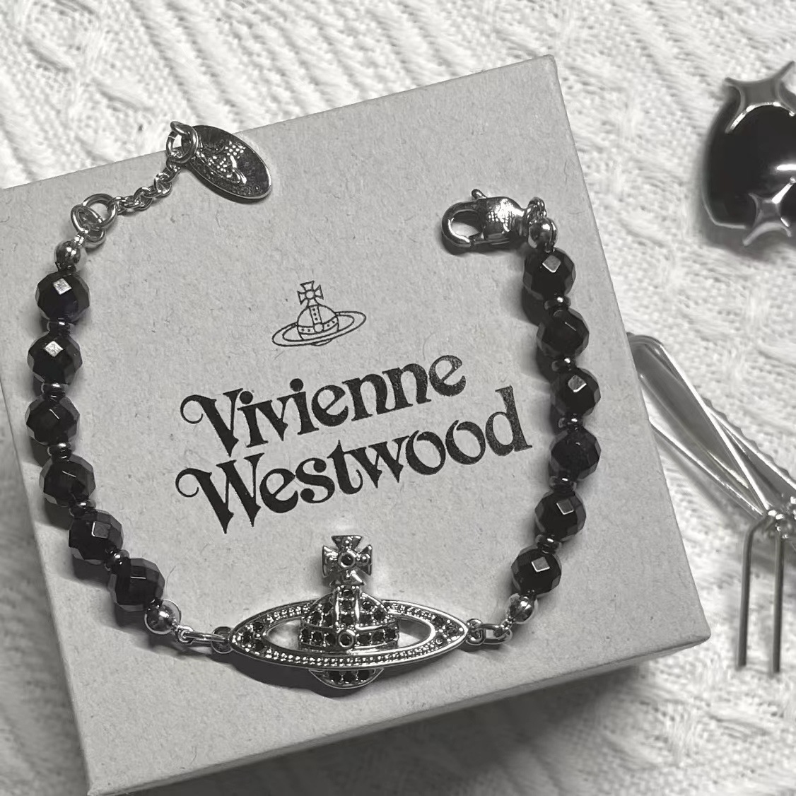 Wholesale High Version of the Queen Mother of the West Saturn Pearl Black Agate Bracelet Fashionable Cool Style Elegant Easiest for Match and White Br