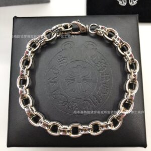 Thick letter bracelet