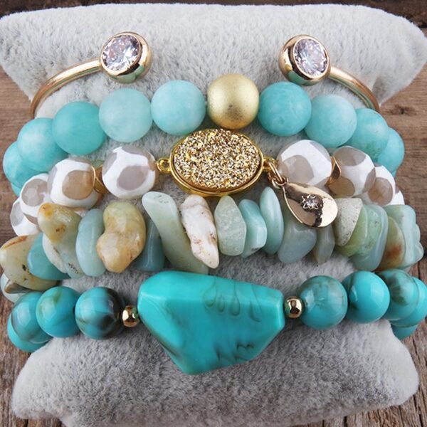 oly-79f933c8945339e2378ca792dc4be30b Wholesale Pearl turquoise blue stone alloy nail bracelet natural stone crystal glass bead bracelet elastic elastic folding hand